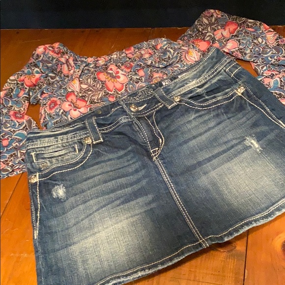 Miss Me Denim Skirt 29 - Picture 3 of 5